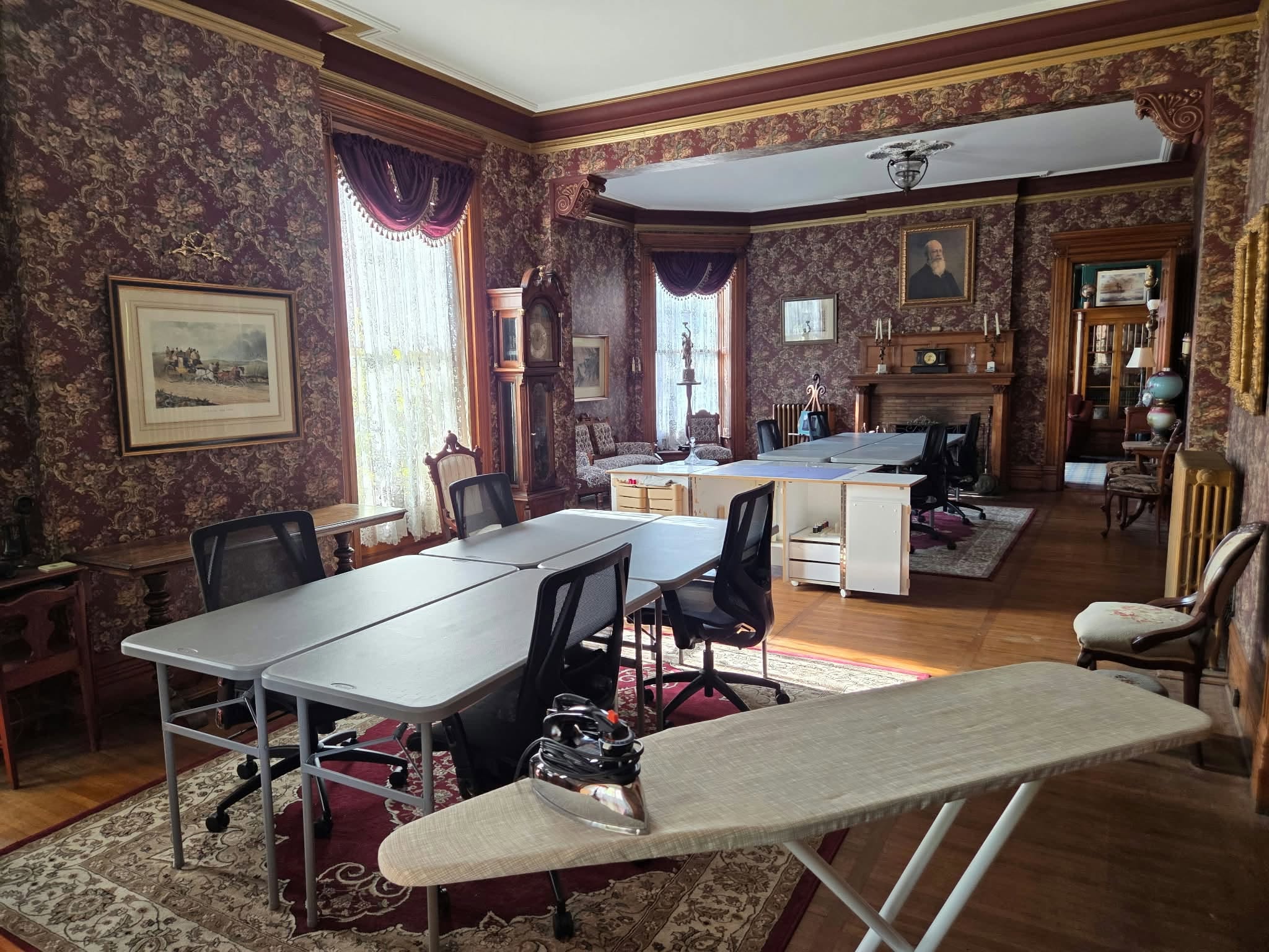Main room at the Thomas H. Russell House prepared for quilting